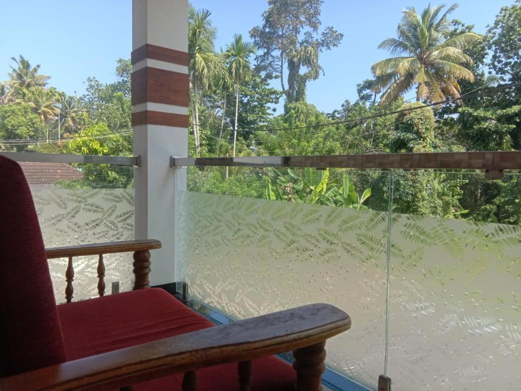 Dayout Regency Alappuzha Εξωτερικό φωτογραφία